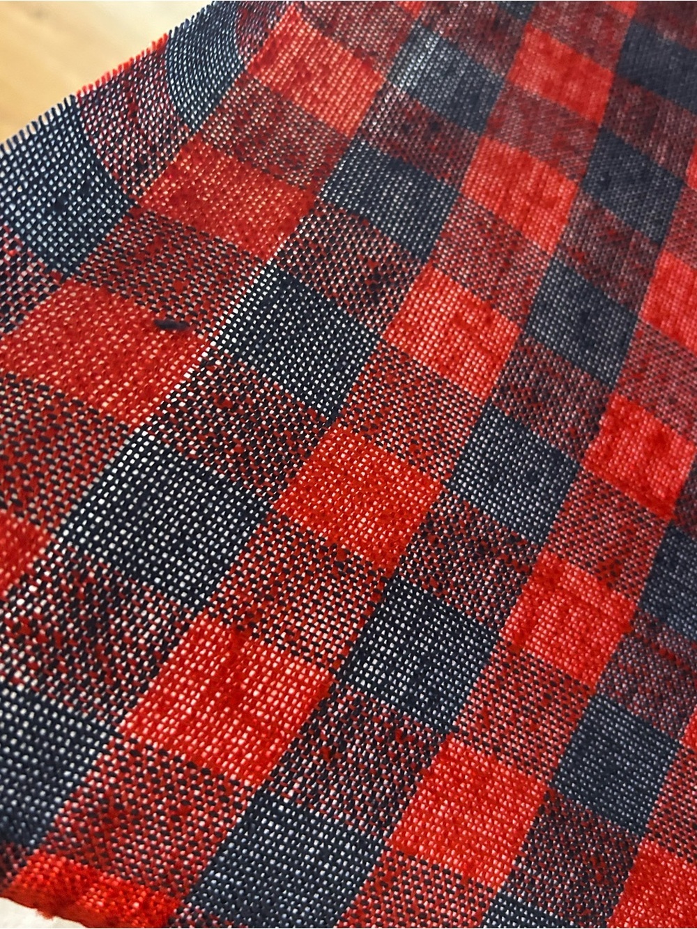 Buffalo Check Open Weave/Homespun Style Fabric Red and Black 6 Yards X 44” See * - Picture 5 of 5